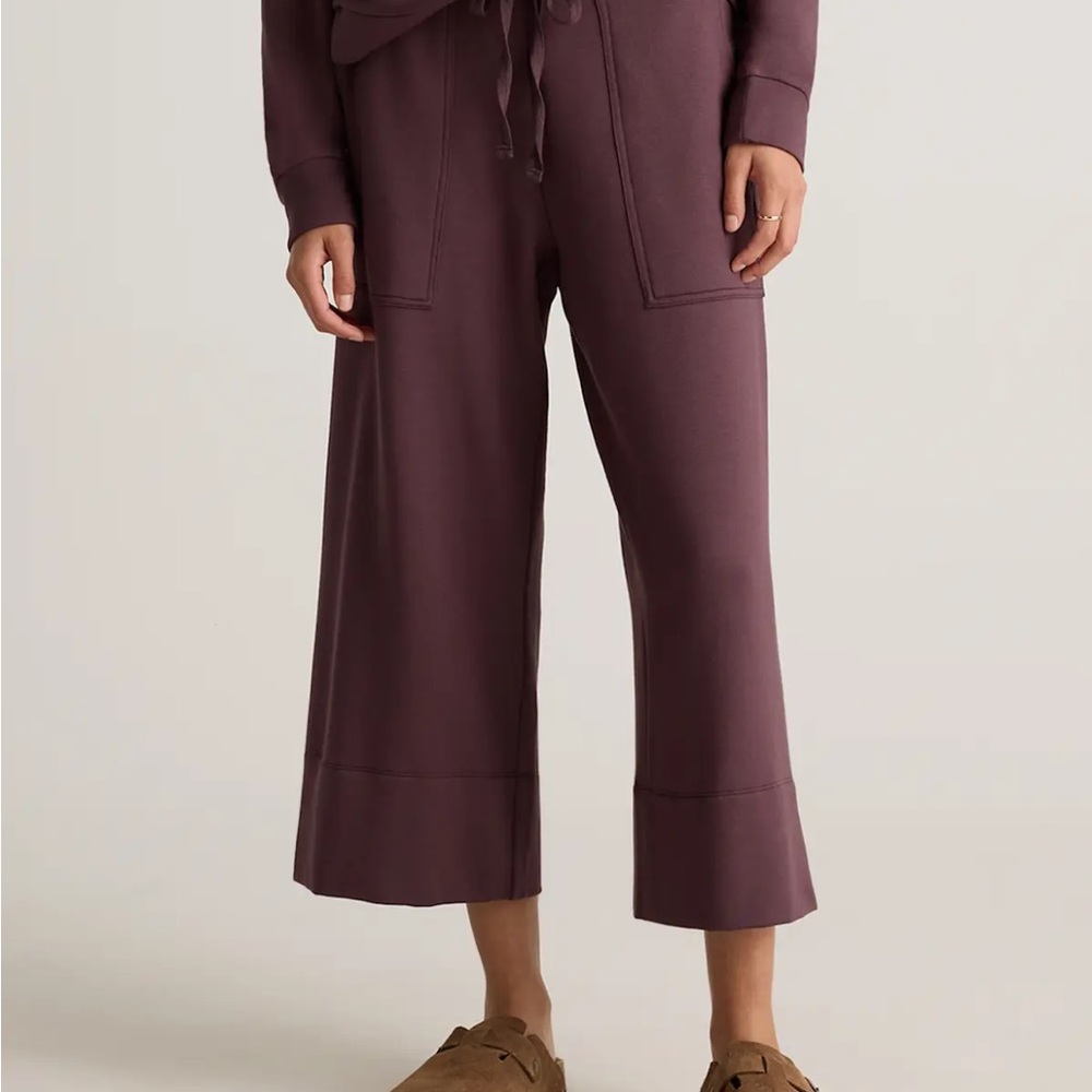 SOLD!!! 
🍇 NWT Quince SuperSoft Fleece Cropped Wide Leg Pants